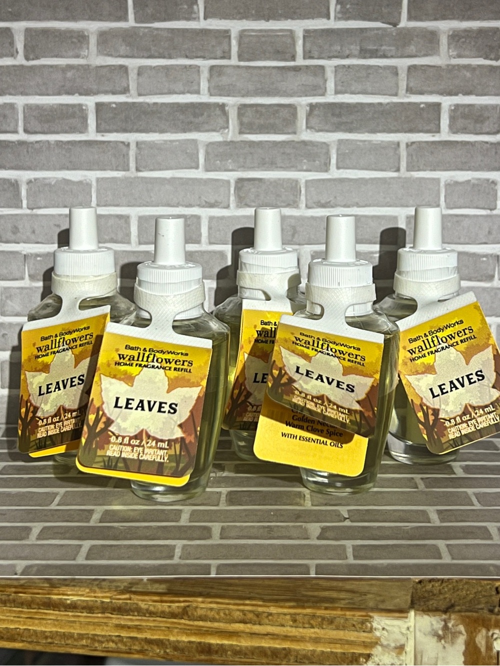 LEAVES Bath & Body Works Wallflower Fragrance Refills
